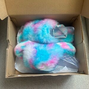 Super comfy and easy to wear!